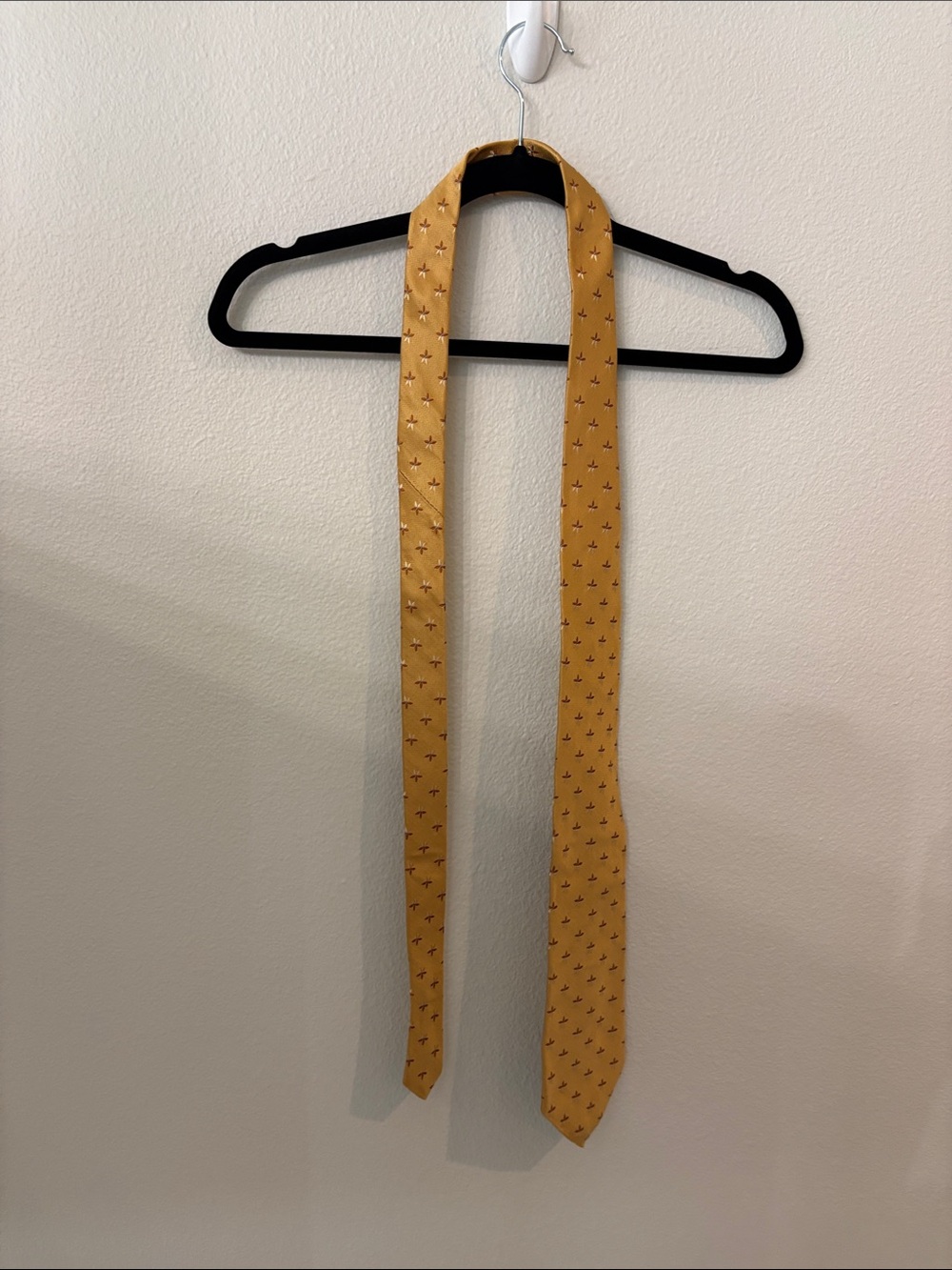 Villa Bugatti Gold Yellow Micro-Pattern Silk Tie
